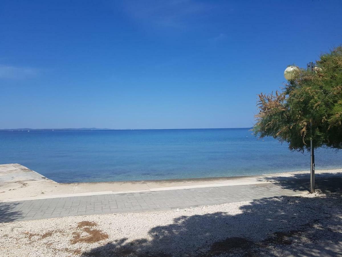 Apartment Paula with Private Jacuzzi Zadar Exterior foto